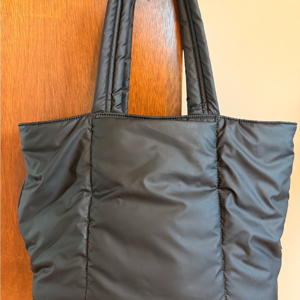 Calpak Luka expandable laptop Tote in matte black - Picture 5 of 5